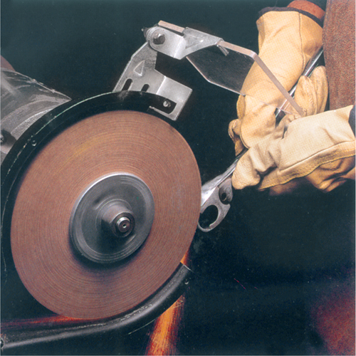 Scotch-Brite Cut & Polish Wheels, 6" Dia. x 1" W, 1" Arbor, Aluminum Oxide Seaboard Timber Mart