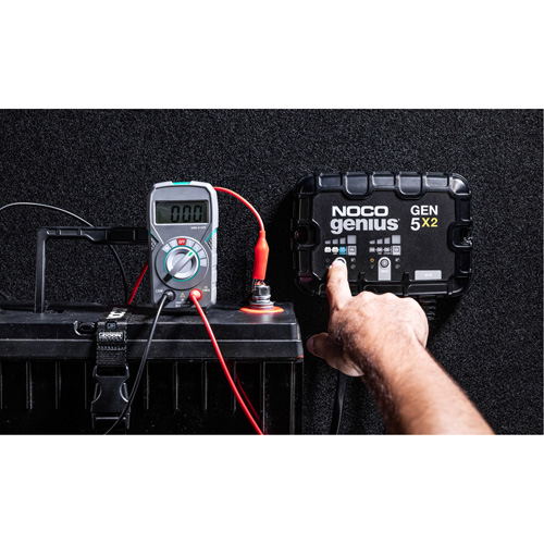 Chargeur de batterie embarqu&eacute; &agrave; 2 sorties de 10 amp&egrave;res Gen5X2 Genius Seaboard Timber Mart