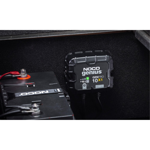 Chargeur de batterie embarqu&eacute; &agrave; 1 sortie de 10 amp&egrave;res GenPro10X1 Genius Seaboard Timber Mart