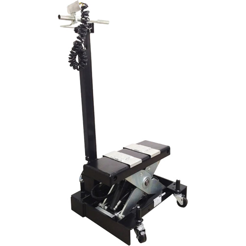 Cric de service de plancher &agrave; profil bas, 12 tonne(s) Capacit&eacute;, 7-1/2" Abaiss&eacute;e, 15" &eacute;lev&eacute;e, Air comprim&eacute;/hydraulique Seaboard Timber Mart