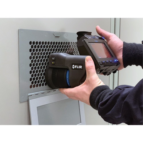 T1010 HD Thermal Imaging Camera with 45° Lens, 800 x 480 pixels, -40° - 650°C (-40° - 1202°F), 25 mK Seaboard Timber Mart