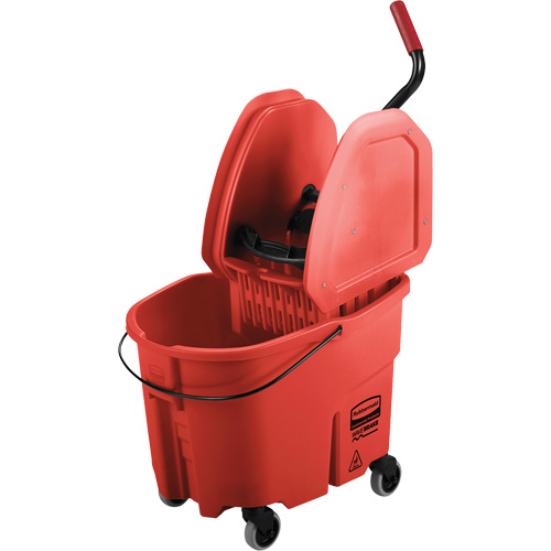 Ensemble de seau pour vadrouille et essoreuse WaveBrake, Pression vers le bas, 8,75 gal. US (35 pintes), Rouge Seaboard Timber Mart