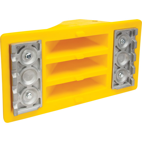 Cales de roue avec surface antid&eacute;rapante en aluminium, Polyur&eacute;thane, Jaune s&eacute;curit&eacute; OSHA, 11-1/4" la x 21" p x 12-1/4" h Seaboard Timber Mart