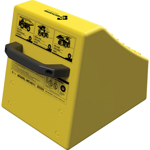 Cale de roue ultra-robuste pour l'exploitation mini&egrave;re Checkers Safety sans support, PEHD, Jaune, 14-1/2" la x 17-1/2" p x 16" h Seaboard Timber Mart