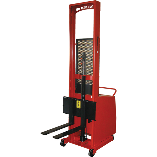 Gerbeur motoris&eacute; &agrave; contre-poids, lev&eacute;e 76" Seaboard Timber Mart