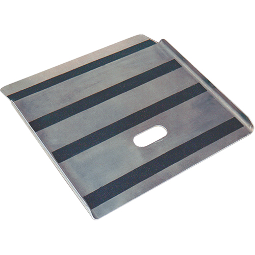 Rampes en aluminium pour trottoir, 750 lb Capacit&eacute;, 27" la x 27" lo Seaboard Timber Mart