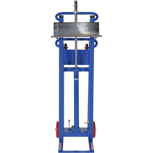 Gerbeur &agrave; plateforme hydraulique, M&eacute;canisme Pompe au pied, Capacit&eacute; de 750 lb, Levage max de 52" Seaboard Timber Mart