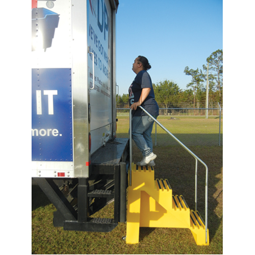 Escabeau industriel, 4 marches, 43" x 22-1/2" x Hauteur 66" Seaboard Timber Mart