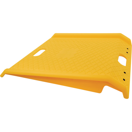 Rampe de trottoir portable en poly pour diable, Capacit&eacute; de 1000 lb, 27" la x 27" lo Seaboard Timber Mart