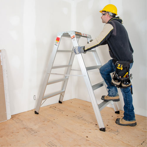 Poste de travail chevalet de sciage portatif, Cadre Aluminium, 12-1/4" p x 56" h Seaboard Timber Mart