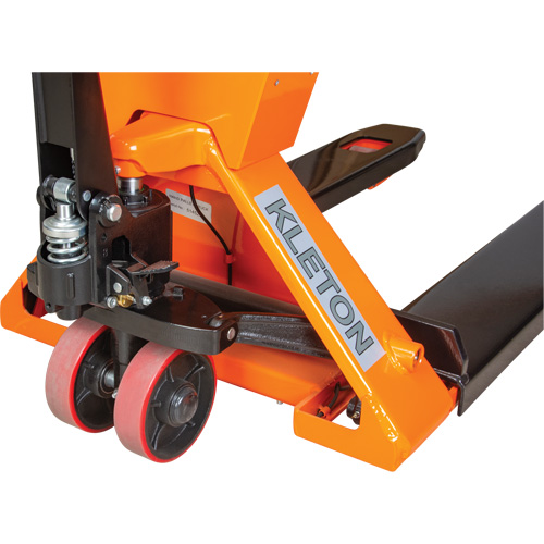 Digital Scale Pallet Truck, 44.5" L x 27.75" W, 4400 lbs. Cap. Seaboard Timber Mart