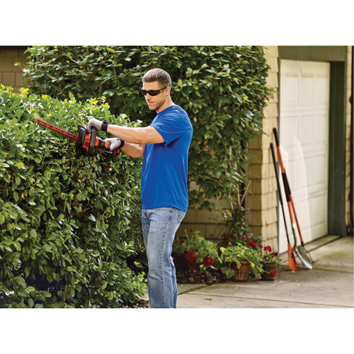 Max* PowerCut Cordless Hedge Trimmer Kit, 22", 20 V, Battery Powered Seaboard Timber Mart