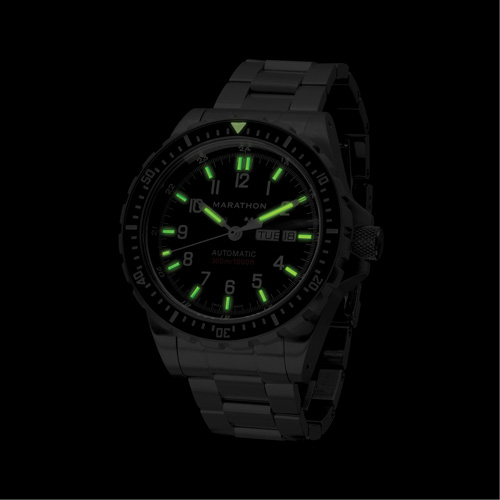 Tr&egrave;s grande montre automatique avec jour/date avec bracelet en acier inoxydable, Num&eacute;rique, &agrave; piles, 46 mm, Argent Seaboard Timber Mart