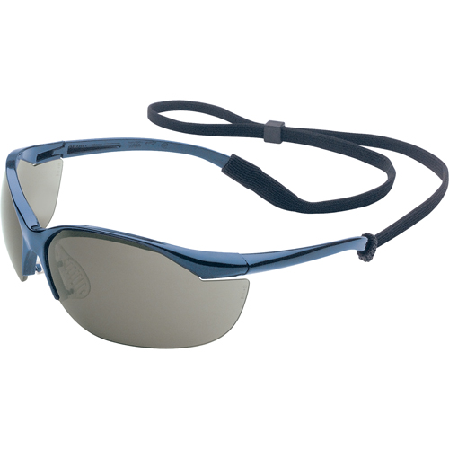 Lunettes de s&eacute;curit&eacute; Uvex Vapor, Lentille Grise/fum&eacute;e, Anti-&eacute;gratignures, ANSI Z87+/R&eacute;pond ou surpasse la norme CSA Z94.3 Seaboard Timber Mart