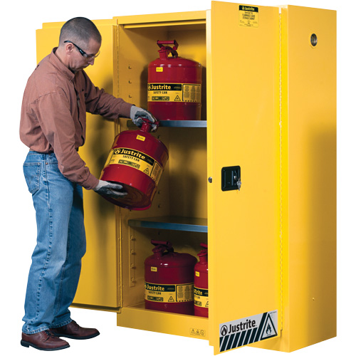 Armoires Sure-Grip EX pour produits inflammables, 45 gal., 2 Porte(s), 43" La x 65" h x 18" p Seaboard Timber Mart