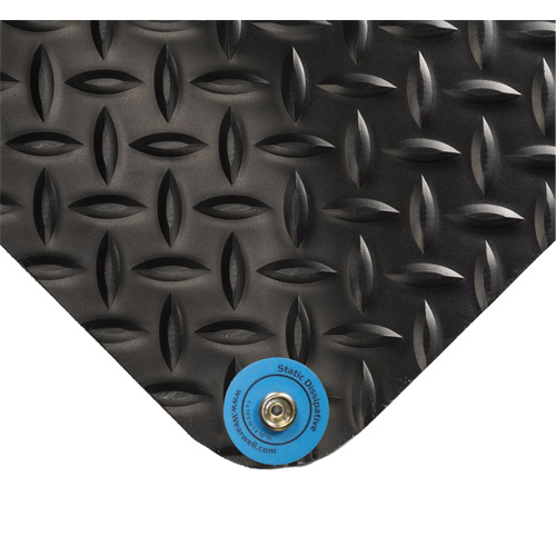 Electrically Conductive Mat No.786, 3' W x 10' L x 15/16" T, PVC, Diamond, Black Seaboard Timber Mart
