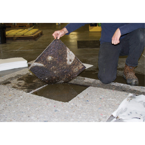 Spilltration Husky Pads, Oil Only, 16" x 16", 17.2 gal. Absorbancy Seaboard Timber Mart