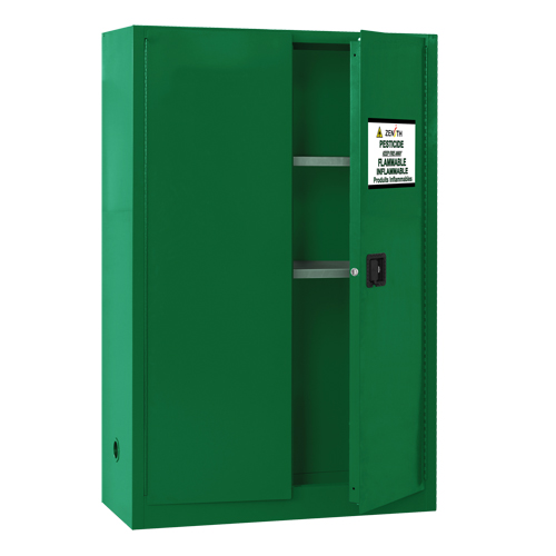 Armoire de rangement pour pesticides, 45 gal., 65" h x 43" l x 18" p Seaboard Timber Mart