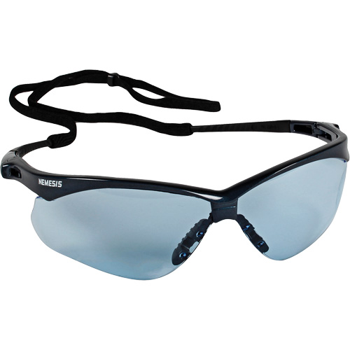Lunettes de s&eacute;curit&eacute; Nemesis de Kleenguard, Lentille Bleu p&acirc;le, Anti-&eacute;gratignures, ANSI Z87+/R&eacute;pond ou surpasse la norme CSA Z94.3 Seaboard Timber Mart