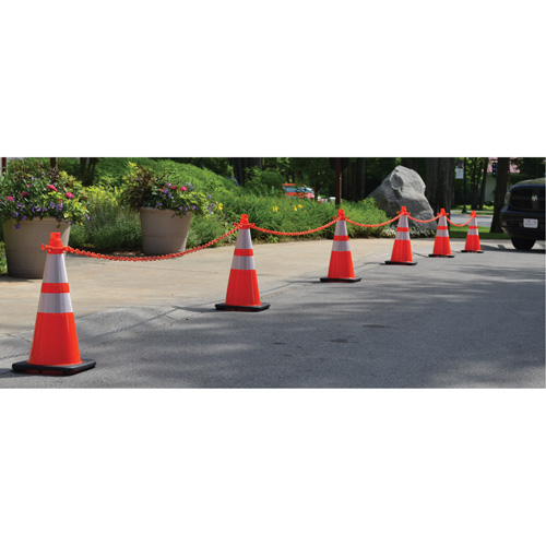 Ensemble de c&ocirc;nes de signalisation et chaînes, 36", Orange, Bande(s) r&eacute;fl&eacute;chissante(s) 4" & 6" Seaboard Timber Mart
