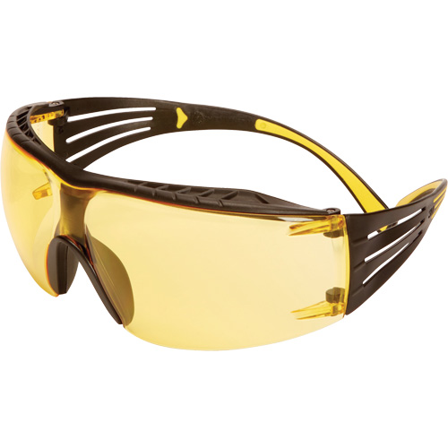 Lunettes de s&eacute;curit&eacute; SecureFit s&eacute;rie 400, Lentille Ambr&eacute;e, Antibu&eacute;e/Anti-&eacute;gratignures, ANSI Z87+/R&eacute;pond ou surpasse la norme CSA Z94.3 Seaboard Timber Mart