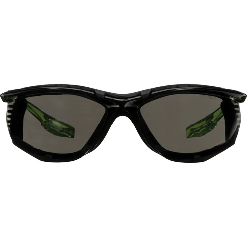 Lunettes de s&eacute;curit&eacute; de s&eacute;rie Solus CCS, Lentille Gris, Antibu&eacute;e/Anti-&eacute;gratignures, R&eacute;pond ou surpasse la norme CSA Z94.3 Seaboard Timber Mart