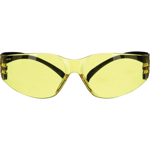 Lunettes de s&eacute;curit&eacute; de s&eacute;rie 100 SecureFit, Lentille Ambr&eacute;e, Antibu&eacute;e/Anti-&eacute;gratignures, ANSI Z87+/R&eacute;pond ou surpasse la norme CSA Z94.3 Seaboard Timber Mart