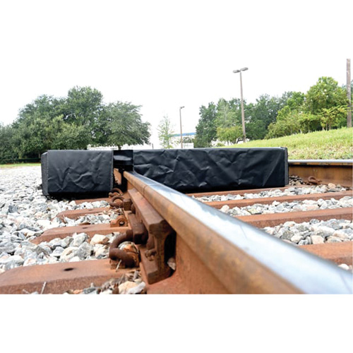 Ultra-Track Berm, 144 US gal. Capacity, 4' W x 6' L x 12" H, Foam Wall Seaboard Timber Mart