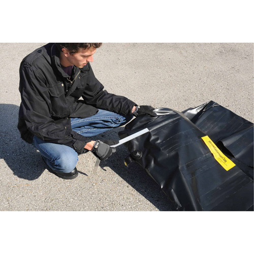 Ultra-550 Containment Sump&reg; Flexible Fuel Tank Container with Drain, 102" L x 72" W, 650 US gal. Capacity Seaboard Timber Mart