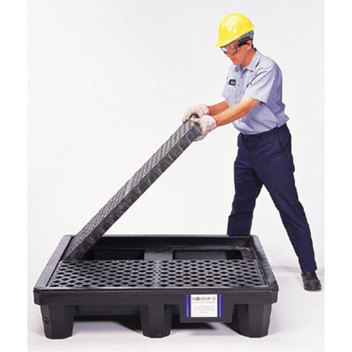 Ultra-Spill Pallet mod&egrave;le &eacute;conomique, 4 barils, Capacit&eacute; de d&eacute;versement 66 gal. US, 53" x 53" x 11,8" Seaboard Timber Mart