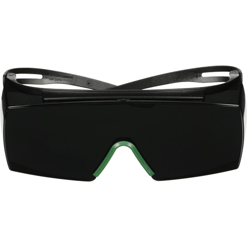 Lunettes de s&eacute;curit&eacute; SecureFit s&eacute;rie 3700 SF3750AS-BLK, Lentille Gris/IR 5.0, Anti-&eacute;gratignures, ANSI Z87+/R&eacute;pond ou surpasse la norme CSA Z94.3 Seaboard Timber Mart