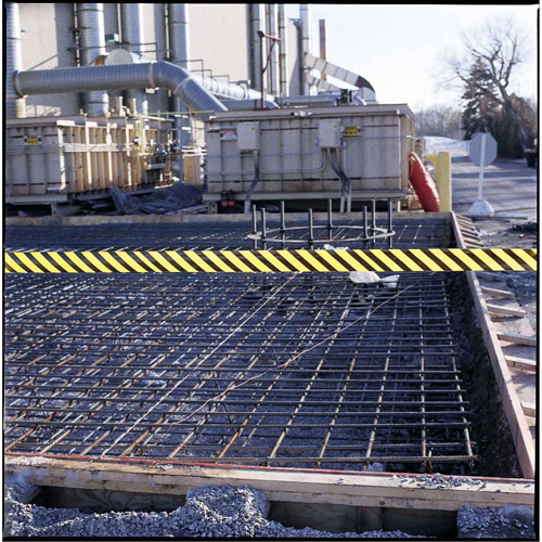 Ruban pour barricade, Anglais, 3" la x 200' lo, 3 mils, Noir sur jaune Seaboard Timber Mart