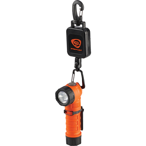 Lampe de poche tactique compacte &agrave; DEL Polytac 90 X Seaboard Timber Mart