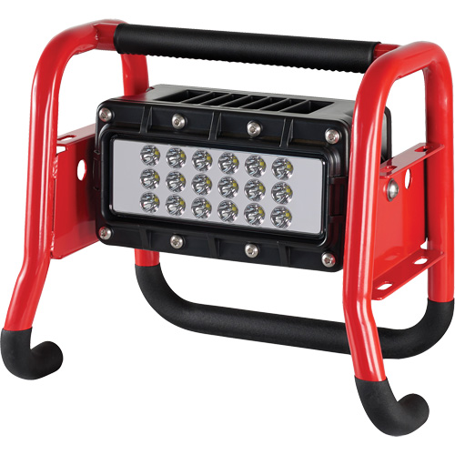 Lampe de sc&egrave;ne rechargeable et portative Scene Light II, DEL, 10000 lumens, Boîtier en Plastique Seaboard Timber Mart