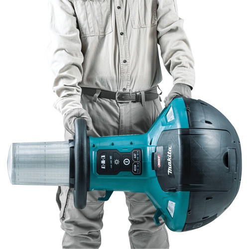 Lampe de chantier &agrave; DEL auto-redressante 40Vmax XGT (outil seulement)?, DEL, 5500 lumens Seaboard Timber Mart