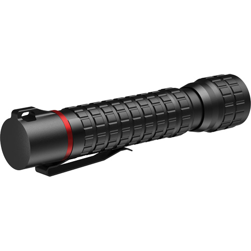 Lampe de poche &eacute;tanche G40R avec mise au point par rotation, DEL, 650 lumens, Piles Rechargeable Seaboard Timber Mart