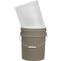 Doublure pour seau en plastique, 11-1/4" dia. x 14" h, 5 gal. US (4,16 gal. imp.) capacit&eacute; Seaboard Timber Mart