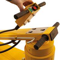 Cric Mammut, 165 tonnes, Air comprim&eacute;/hydraulique Seaboard Timber Mart