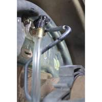 Trousse de purge de freins par aspiration Seaboard Timber Mart