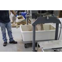 M&eacute;ga pelle &agrave; main, Plastique, Rouge, 128 oz. Seaboard Timber Mart