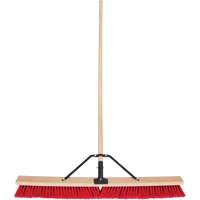 Balai-brosse &agrave; manche renforc&eacute;, 36", Moyen, Soies PVC Seaboard Timber Mart