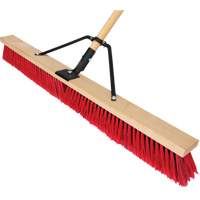Balai-brosse &agrave; manche renforc&eacute;, 36", Moyen, Soies PVC Seaboard Timber Mart