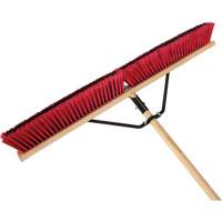 Balai-brosse &agrave; manche renforc&eacute;, 36", Moyen, Soies PVC Seaboard Timber Mart