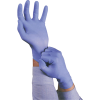 Gants TouchNTuff 92-675, Petit, Nitrile, 5 mils, Sans poudre, Bleu Seaboard Timber Mart