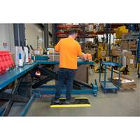 Anti-Fatigue Matting, Diamond, 1-2/3' x 3-1/4' x 3/4", Black/Yellow, Polyurethane Seaboard Timber Mart