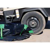 Ultra-Containment Berm&reg;, 179 US gal. Capacity, 4' W x 6' L x 12" H, Stake Wall Seaboard Timber Mart