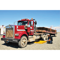 Flexible Ultra-Utility Tray&reg;, 42" L x 42" W x 4.8" H, 18 US gal. Spill Capacity Seaboard Timber Mart