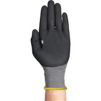 Gants r&eacute;sistants &agrave; la coupe HYFLEX 11-574, Taille 5/2T-petit, Calibre 21, Rev&ecirc;tement Mousse de nitrile, Enveloppe en Intercept, ASTM ANSI niveau A4/EN 388 niveau D Seaboard Timber Mart