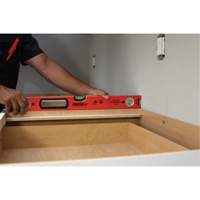 Niveau robuste, Boîte, 24" lo, Aluminium, Non magn&eacute;tique Seaboard Timber Mart