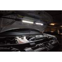 Baladeuse sous-capot pliante, Crochet, Rechargeable, 1400 lumens Seaboard Timber Mart